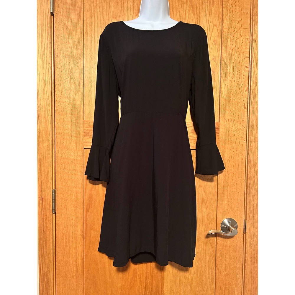 Old Navy Women's Black Bell Sleeve Smocked Fit & Flare Mini Dress Size Large